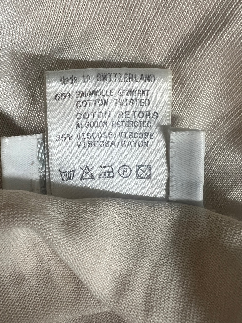 Hanro L cream nightgown - Picture 4 of 6